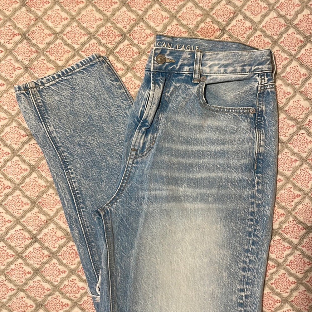 American Eagle Distressed Mom Jean Sz 10 LONG